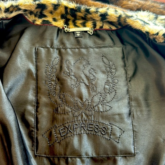 EXPRESS Fux Fur Leopard 🐆 Jacket Side Pockets & Lined - Picture 10 of 10